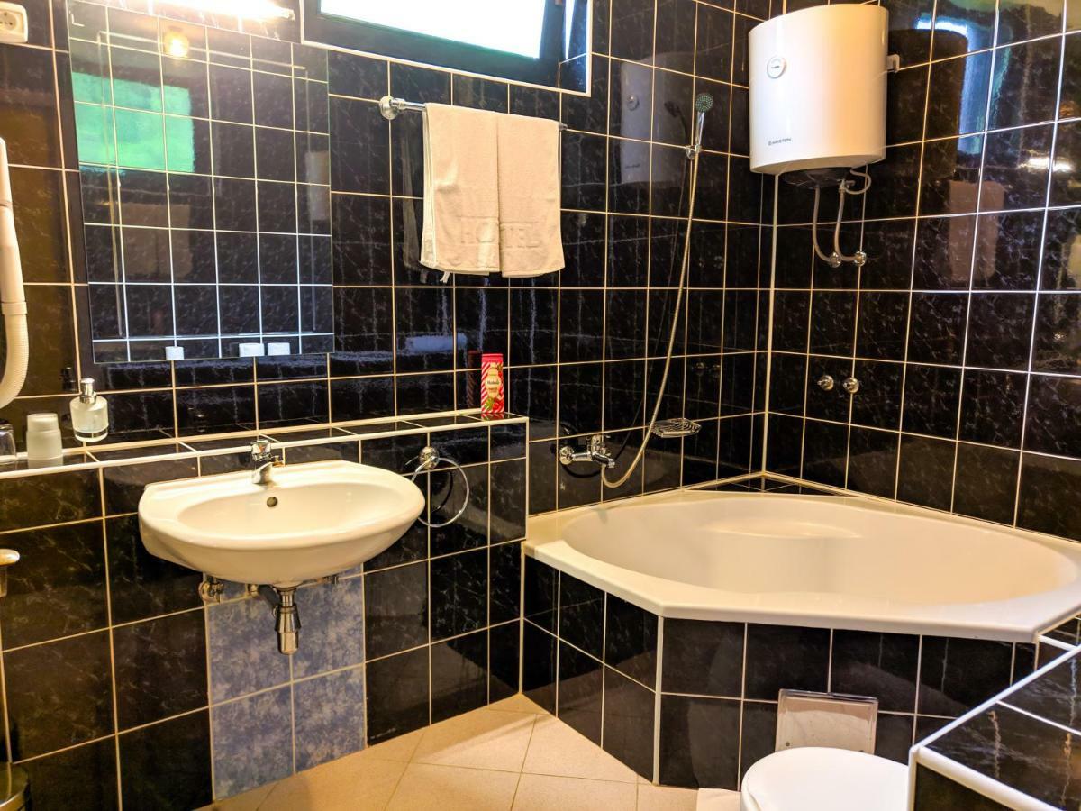 Motel Stecak Jajce Extérieur photo